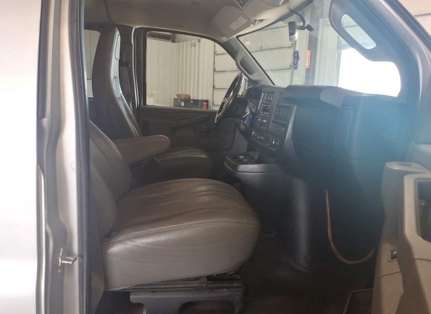 Chevrolet Express 3500