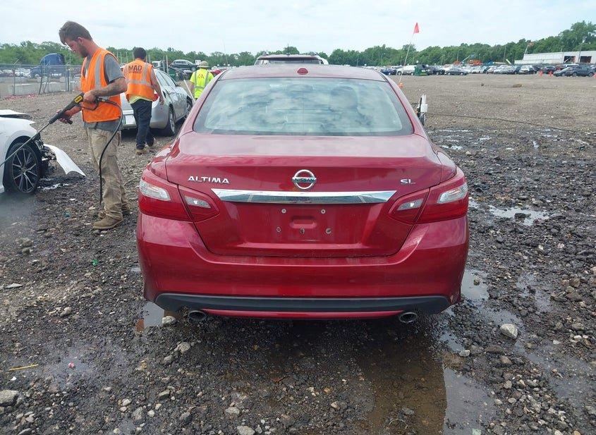Nissan Altima
