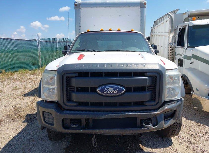 Ford F-450 Chassis