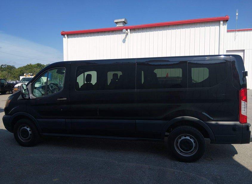 Ford Transit-350