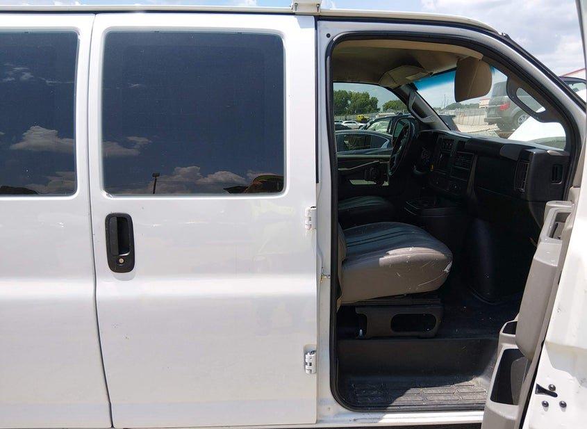 Chevrolet Express 2500