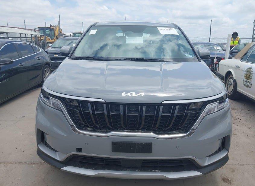 Kia Carnival Mpv