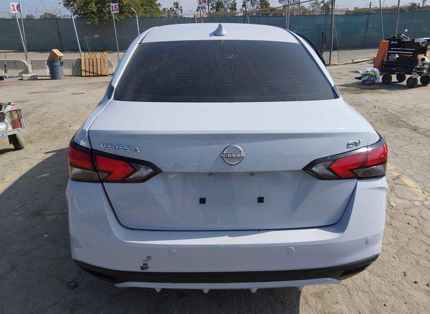 Nissan Versa