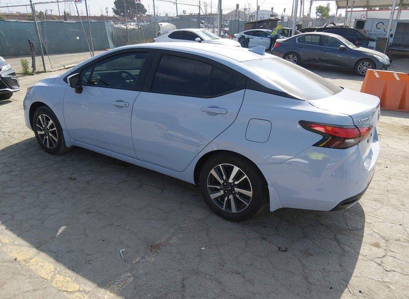 Nissan Versa