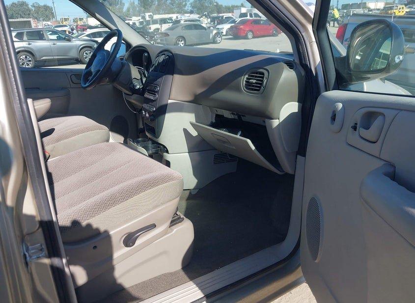 Dodge Caravan