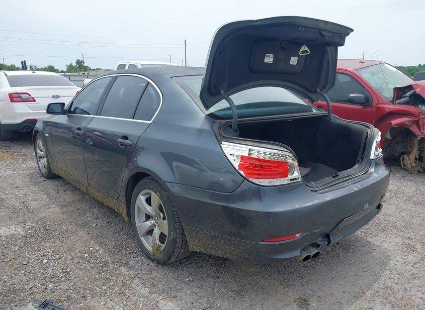 BMW 528I