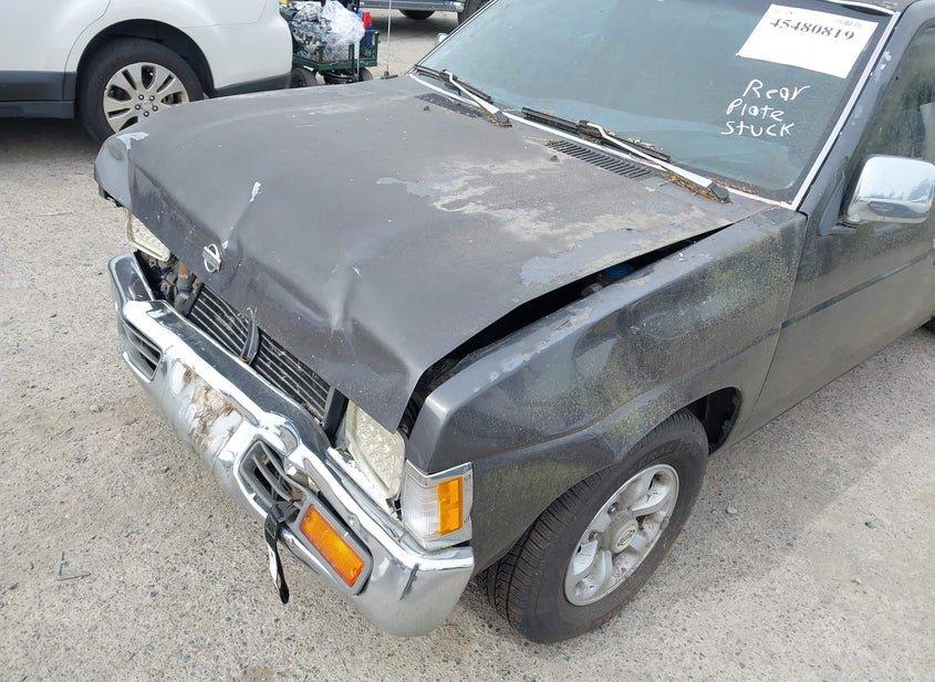 Nissan 4X2 Truck