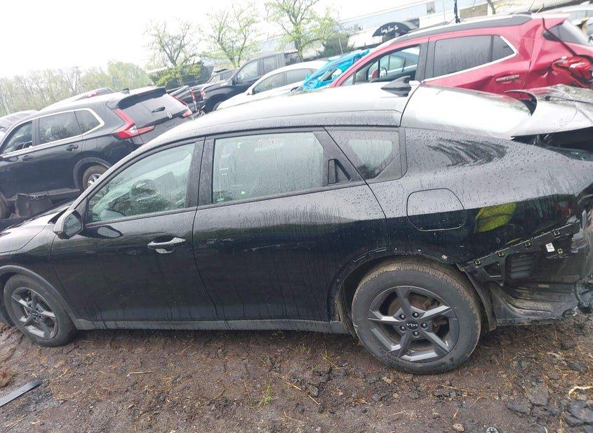 Kia K4