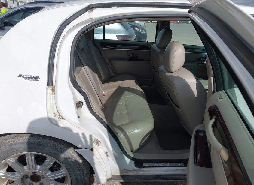 Lincoln Town Car