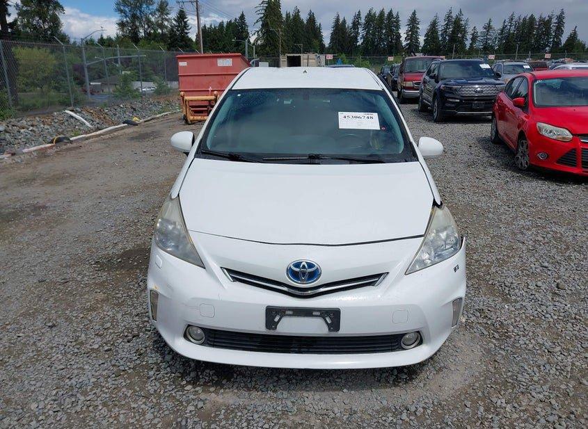 Toyota Prius V
