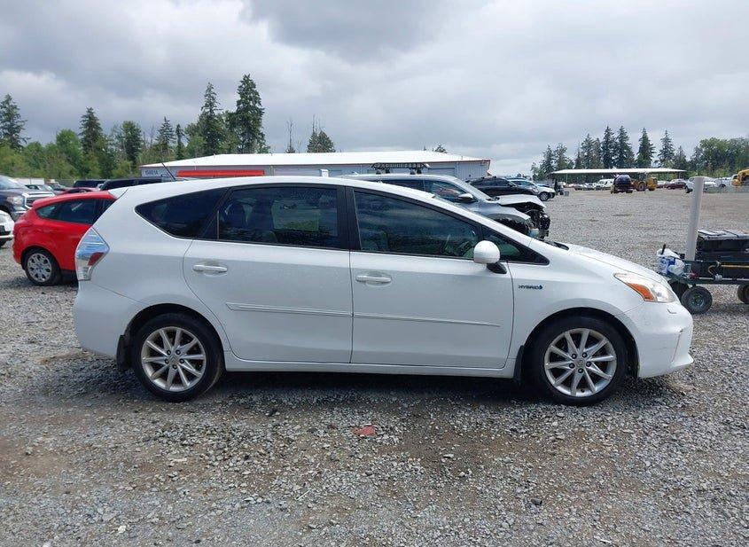 Toyota Prius V