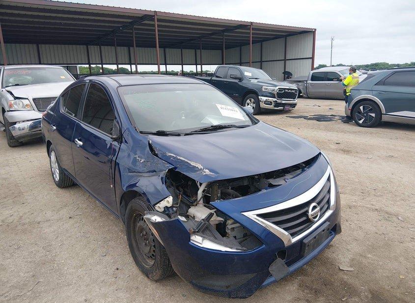 Nissan Versa