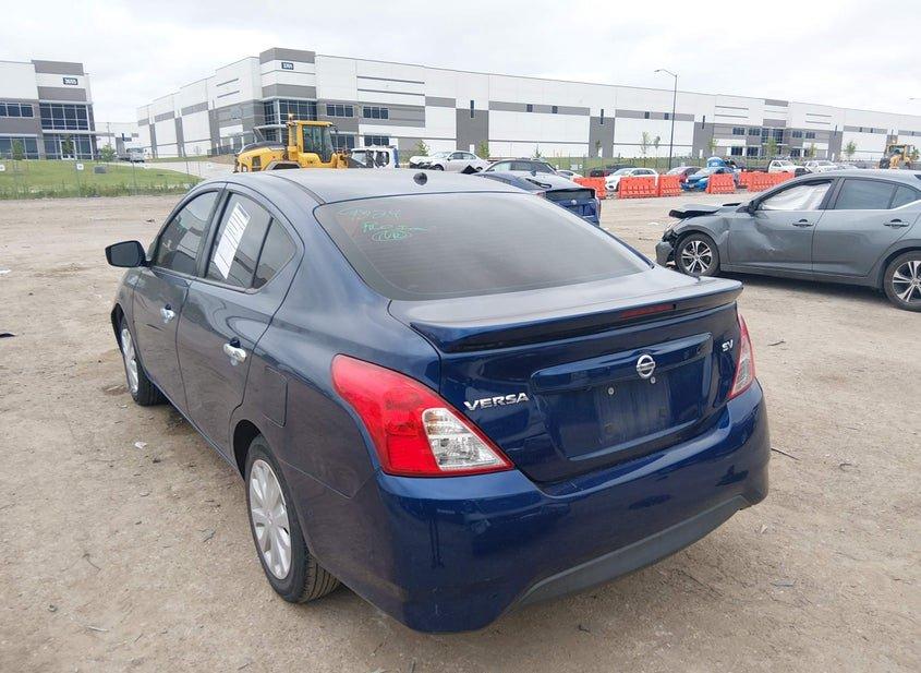 Nissan Versa