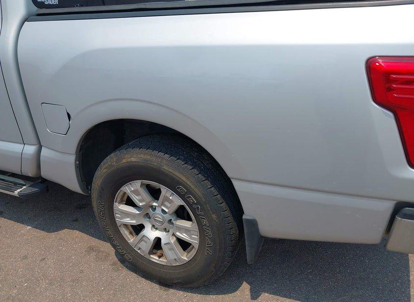 Nissan Titan