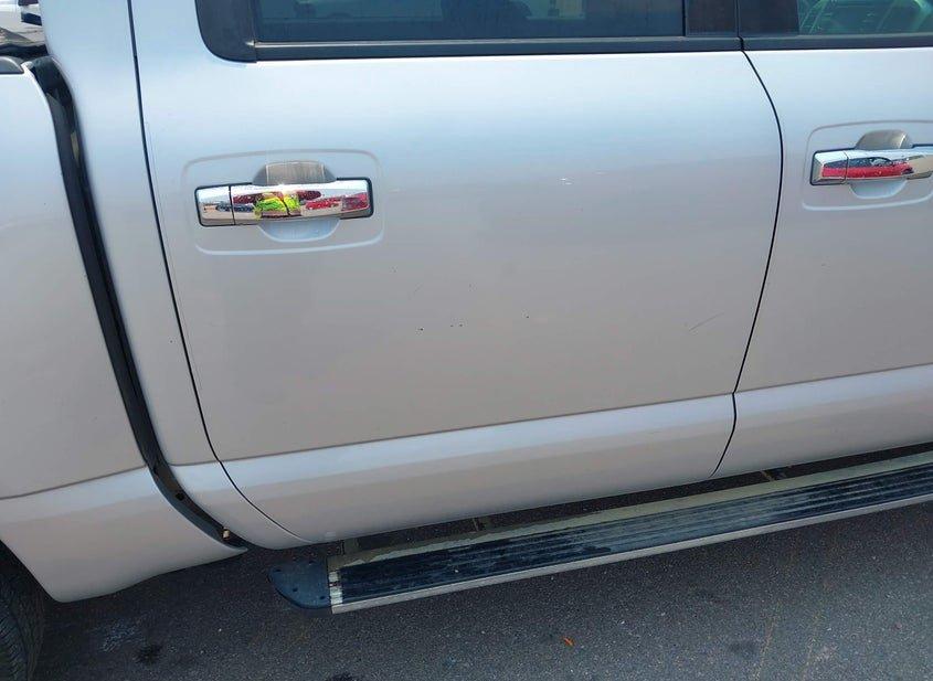 Nissan Titan