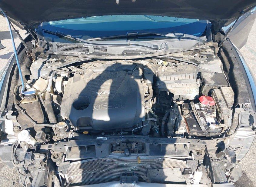 Nissan Maxima