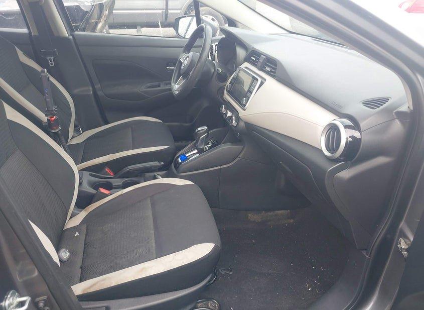 Nissan Versa