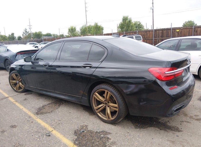 BMW 750I