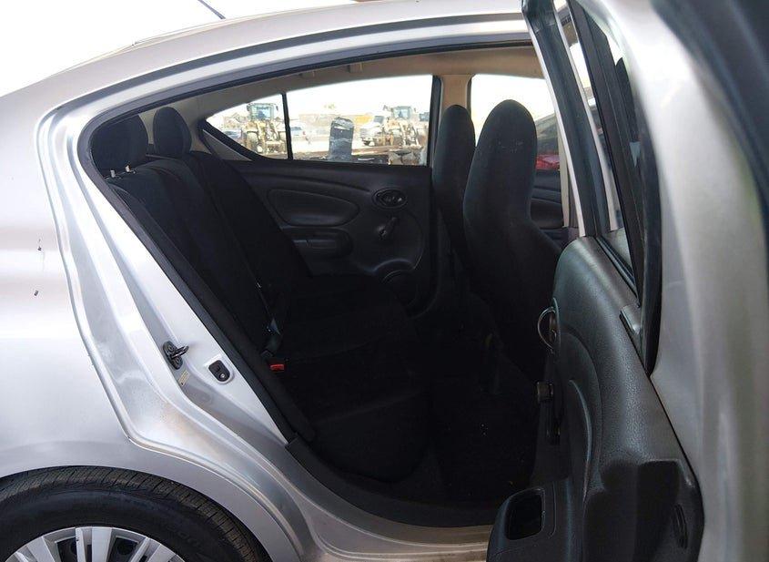 Nissan Versa