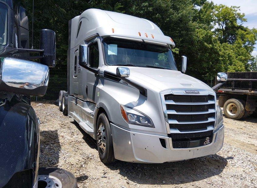 Freightliner New Cascadia 126