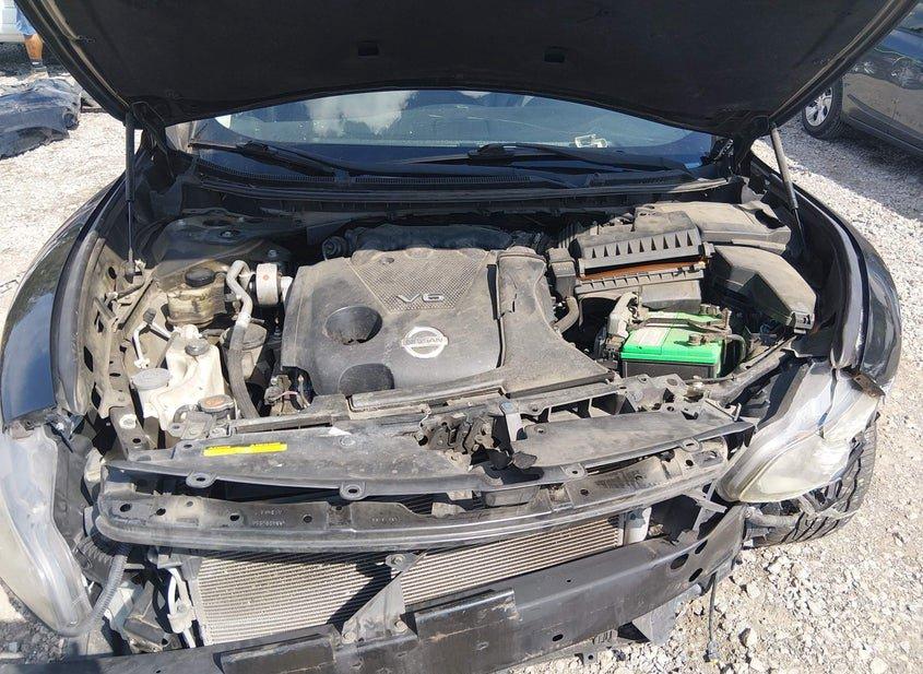 Nissan Maxima