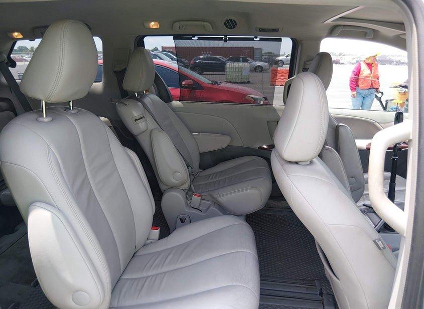 Toyota Sienna