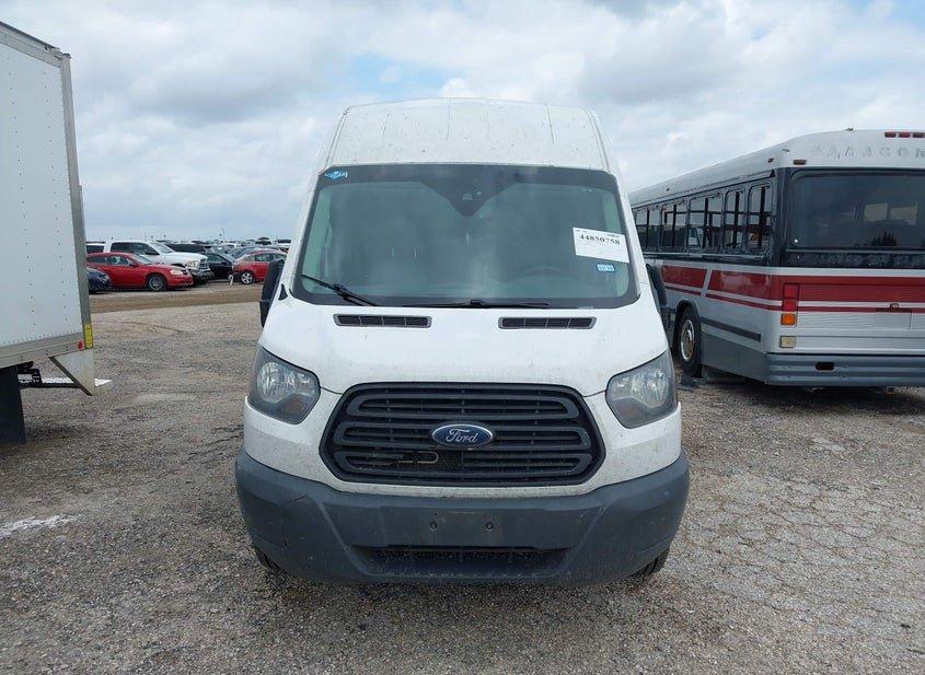 Ford Transit-250