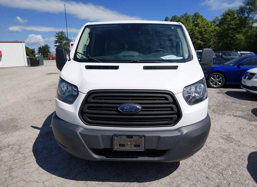 Ford Transit-150