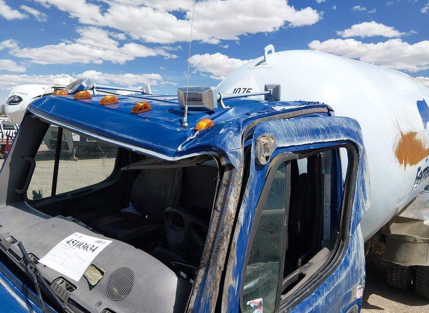 Freightliner M2