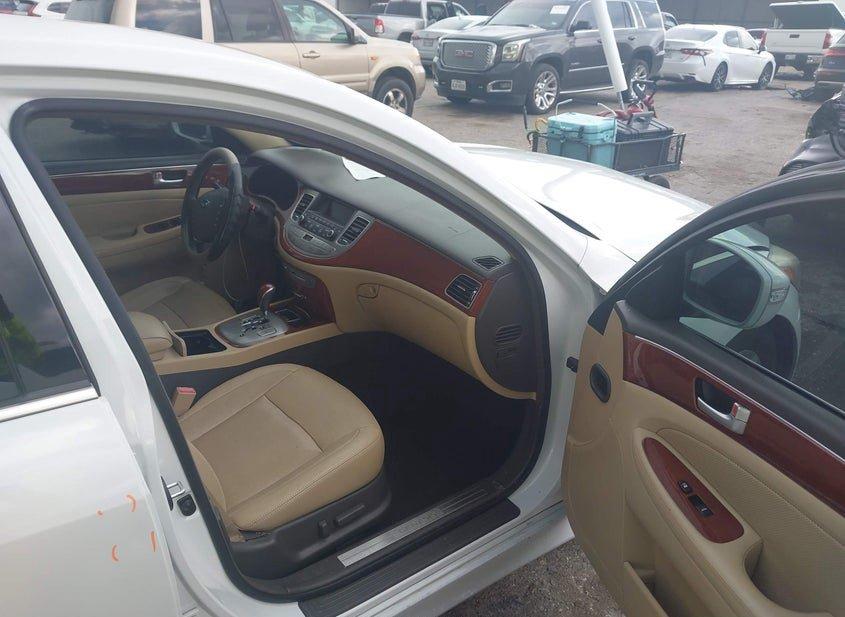 Hyundai Genesis