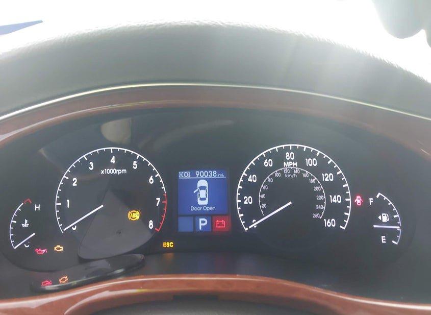 Hyundai Genesis