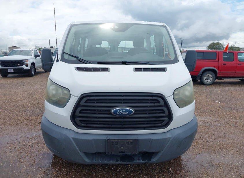 Ford Transit-150