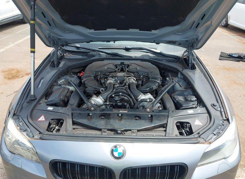 BMW 550I