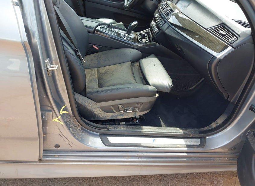 BMW 550I