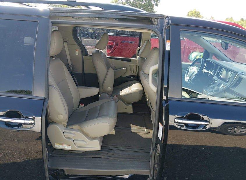 Toyota Sienna