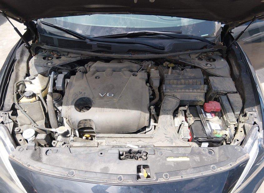 Nissan Maxima