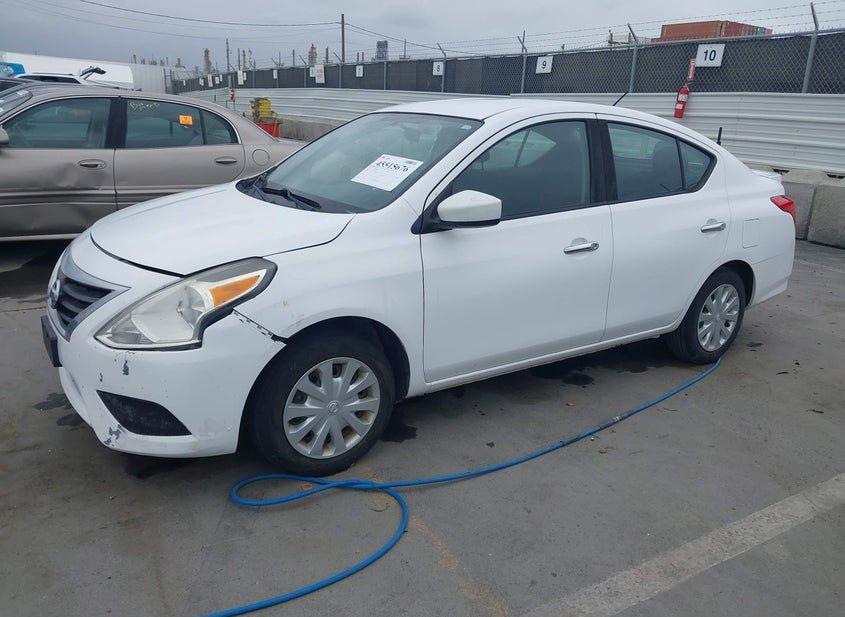 Nissan Versa