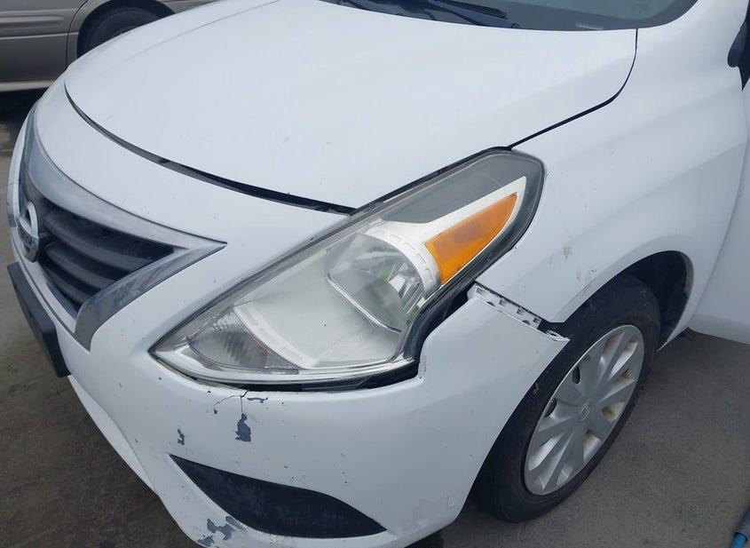 Nissan Versa