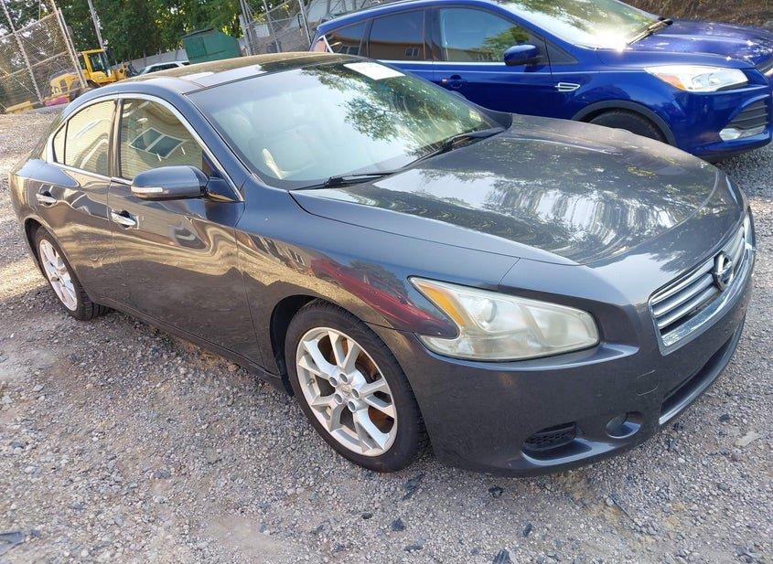 Nissan Maxima