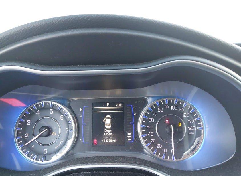 Chrysler 200