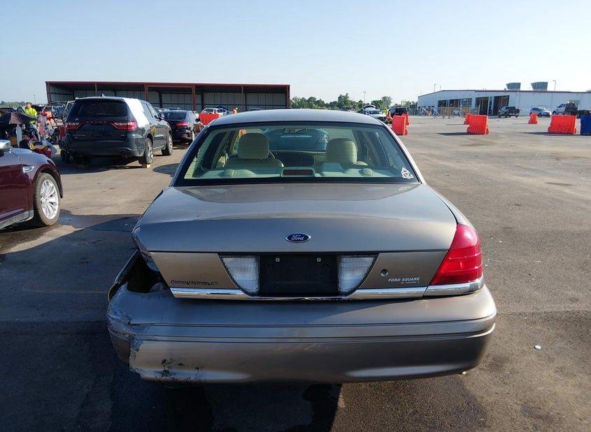 Ford Crown Victoria