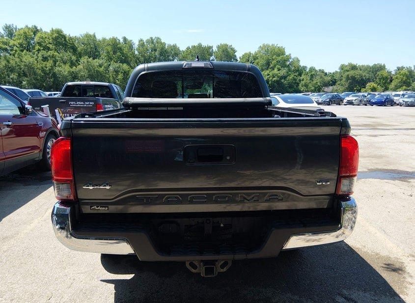 Toyota Tacoma