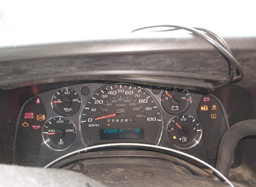 Chevrolet Express 2500