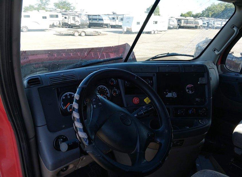 Freightliner Cascadia 125
