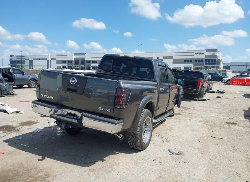 Nissan Titan