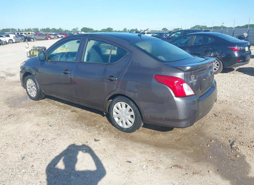 Nissan Versa