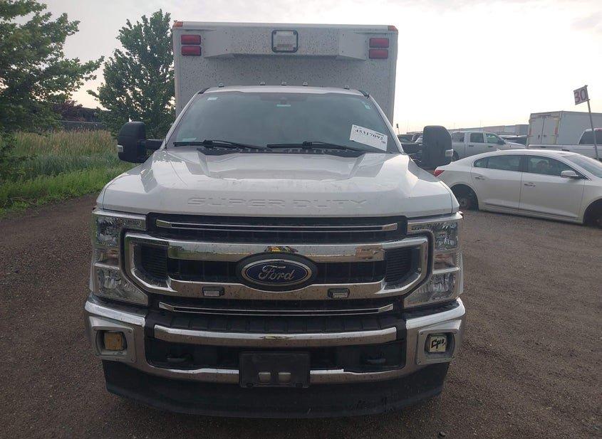 Ford F-350 Chassis