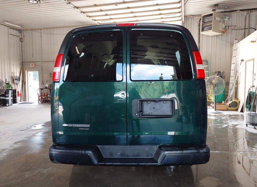 Chevrolet Express 2500