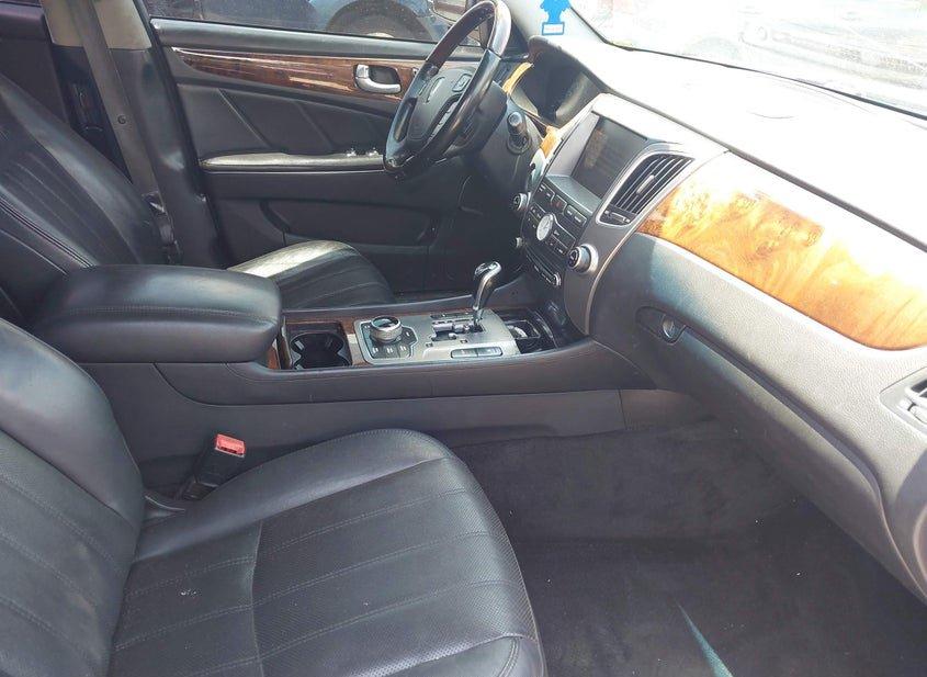 Hyundai Equus