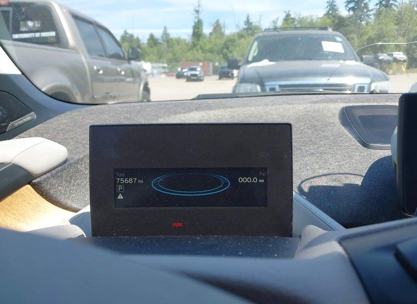 BMW I3